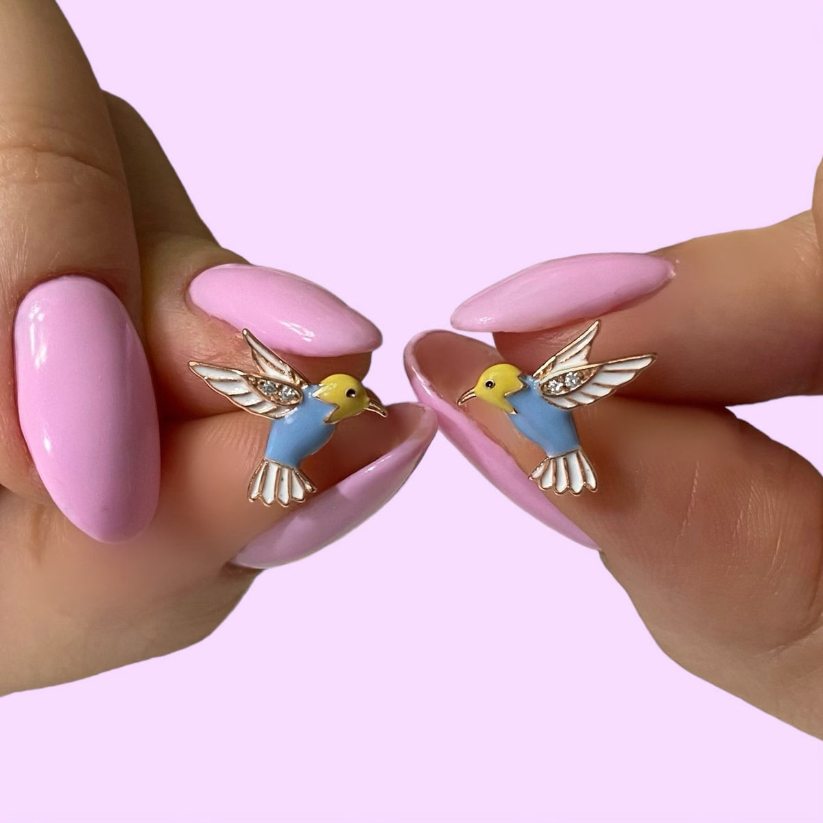 Renkli Mineli Rose Gold Kaplama Gümüş Zirkon Taşlı Minimal Arı Kuşu Küpe