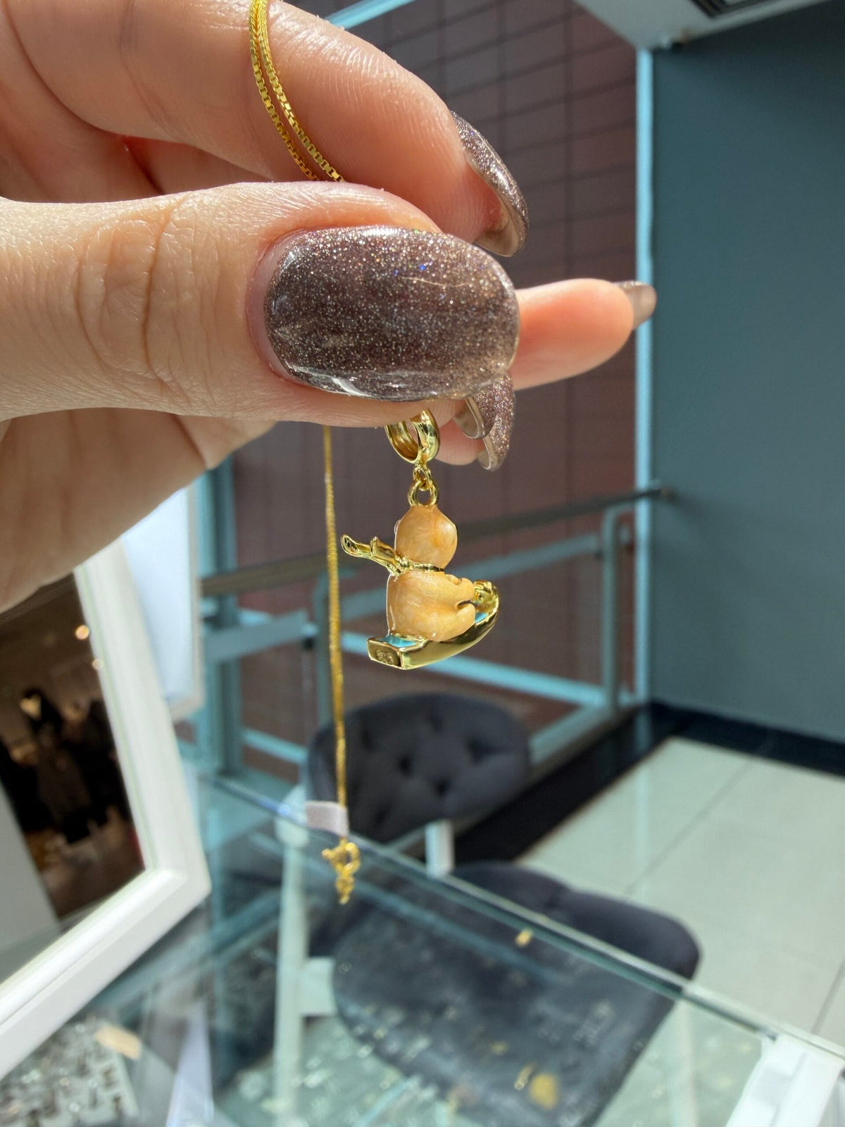 Tasarım Ayıcık Kayak Charm – Mineli, Altın Kaplama Gümüş Kolye Ucu