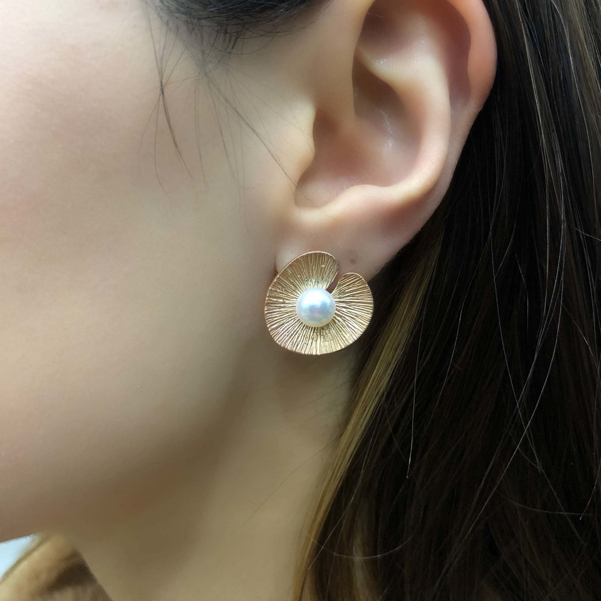 Nilüfer Yaprağı Rose Gold Kaplama Gümüş İncili Küpe
